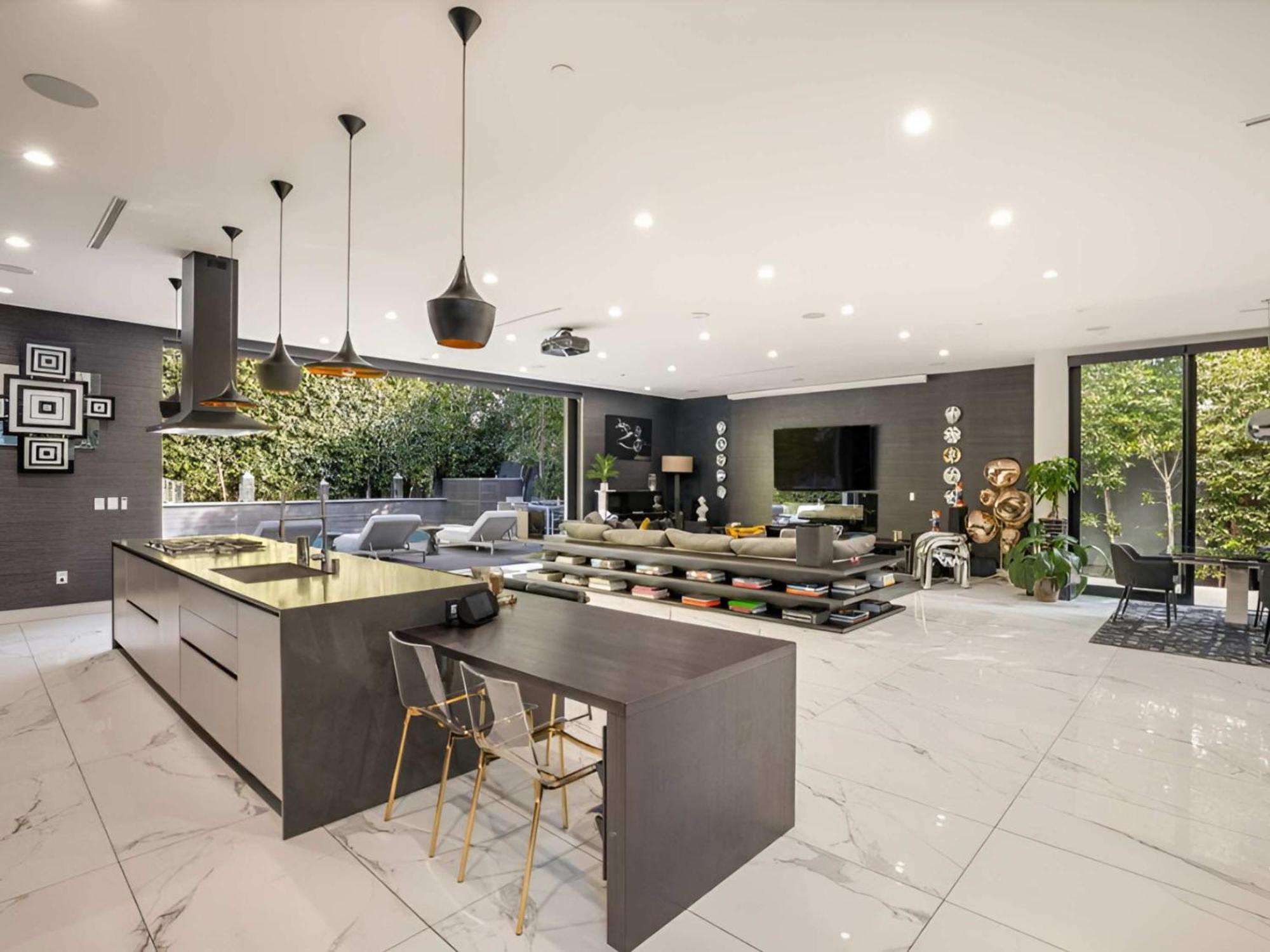 New Modern Oasis Off Melrose - Rooftop - Pool Holiday home Los Angeles